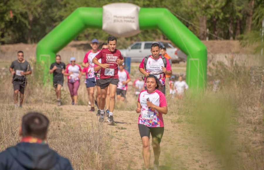 Jesús María: más de 400 personas corrieron para concientizar sobre la prevención del cáncer de mama