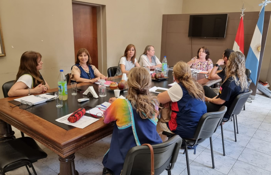 La Muni sigue trabajando con las escuelas para acompañar a niños, niñas y adolescentes