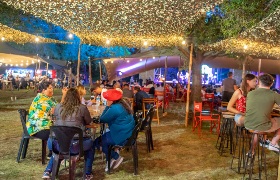 El Patio de Doña Pipa, un lugar de encuentro para vivir el Festival de una manera diferente