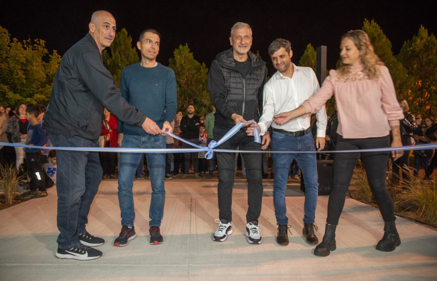 Jesús María inauguró su Centro de Eventos y Deportes