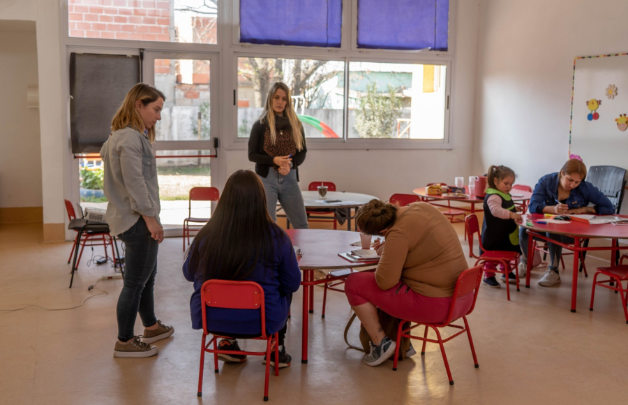 Jesús María abre un nuevo taller sobre crianza positiva para las familias