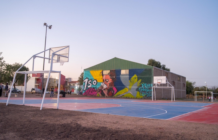 Jesús María estrenó la nueva plaza deportiva "Viberti" en el CEF