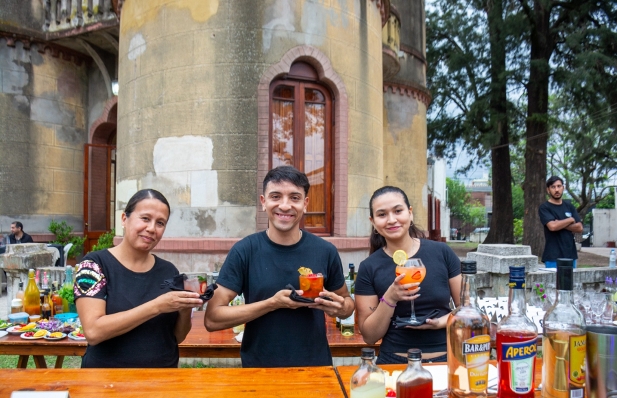 Jesús María suma 59 bartenders profesionales