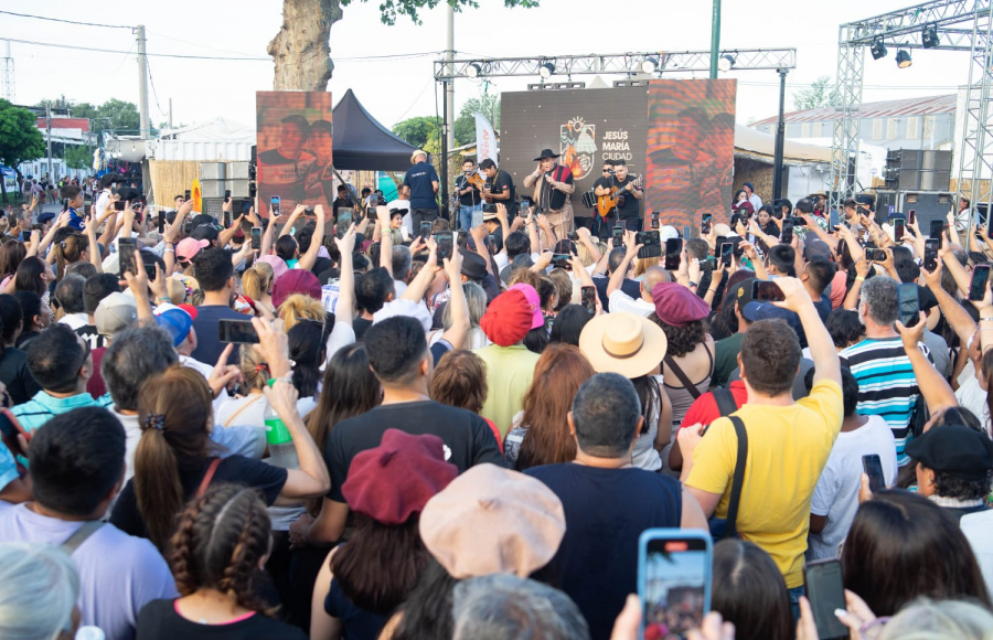 Espacio Jesús María: la esquina más concurrida, anfitriona de las noches festivaleras