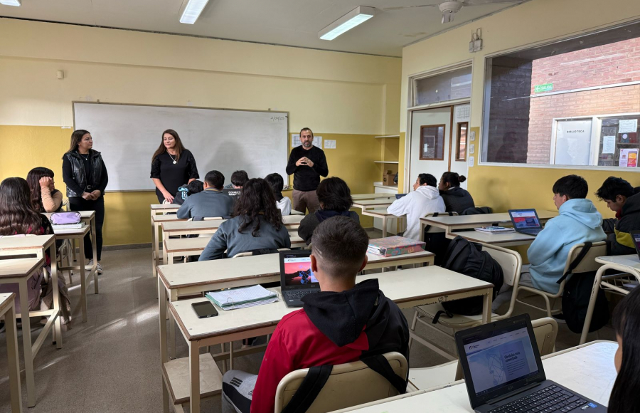 Jesús María avanza con su estrategia de alfabetización digital en las escuelas