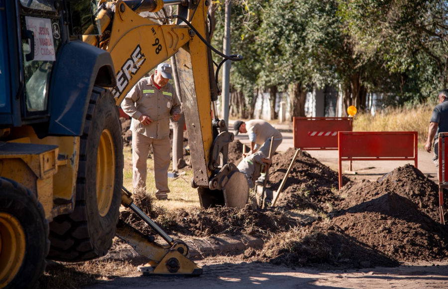 Avanza la obra de red de gas en barrio Alto Los Molinos