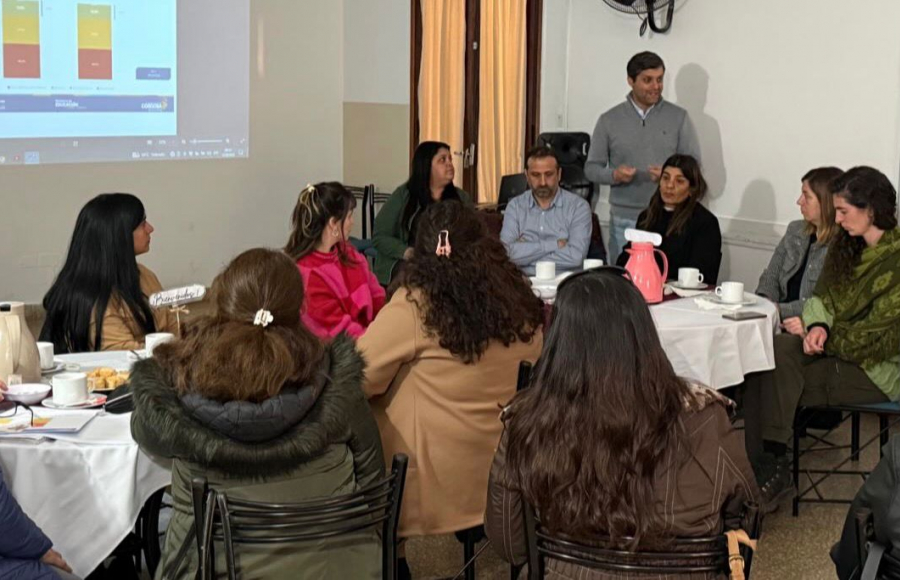 Matemática en acción: se refuerza el aprendizaje en escuelas secundarias y primarias