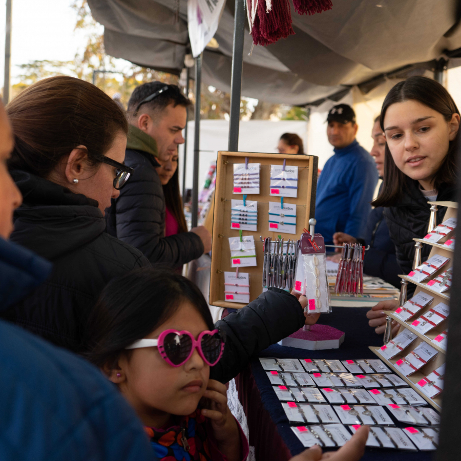 Feria de artesanos y Paseo de emprendedores / 29 y 30