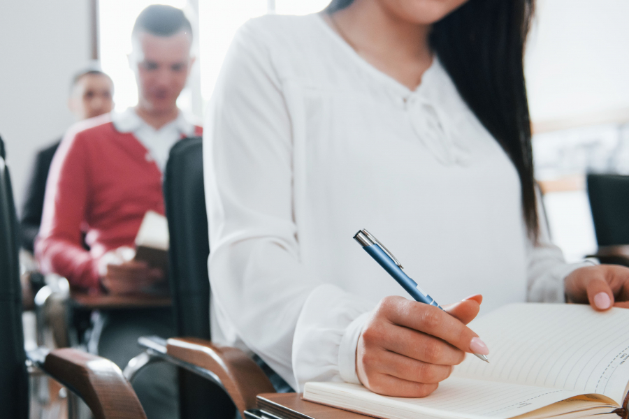 Capacitación a empresas y emprendedores en economía circular