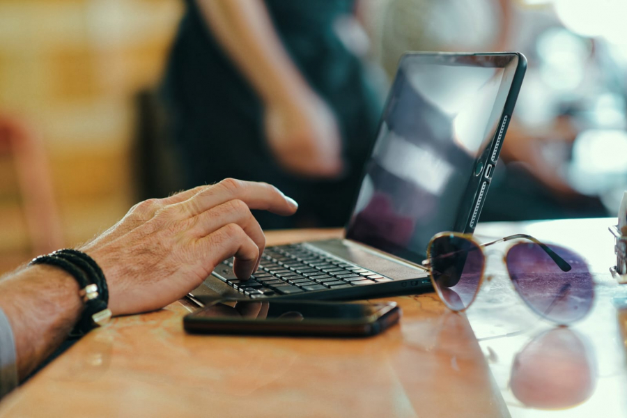 Alfabetización digital para adultos