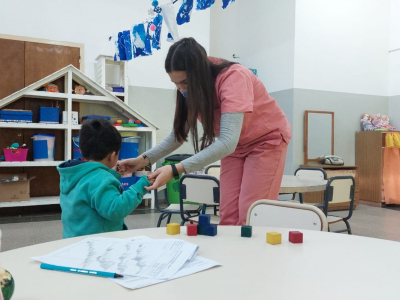 Estimulación temprana: la Muni evalúa el desarrollo de cada niña y niño en los Centros de Cuidado y Desarrollo Infantil