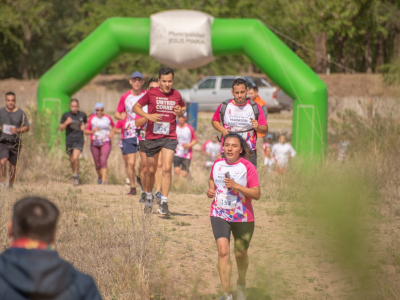 Jesús María: más de 400 personas corrieron para concientizar sobre la prevención del cáncer de mama
