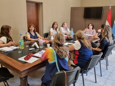 La Muni sigue trabajando con las escuelas para acompañar a niños, niñas y adolescentes