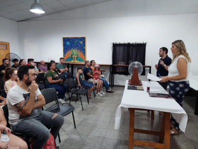 Jesús María: dos familias de la ciudad cumplieron el sueño del terreno propio