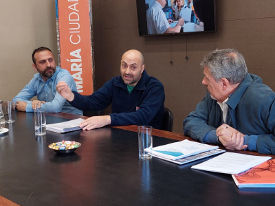 Jesús María presentó su "plan maestro de arbolado urbano" con la participación de vecinos voluntarios y el INTA