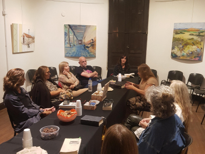 El Café Literario “Amores Intrincados” vuelve a copar el Museo de la Ciudad